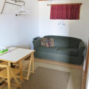 Queen Room with Kitchenette - Non-Smoking