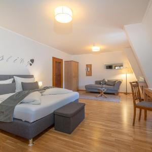 One-Bedroom Queen Suite with Sofa Bed