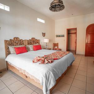 One-Bedroom Apartment with Sofa Bed