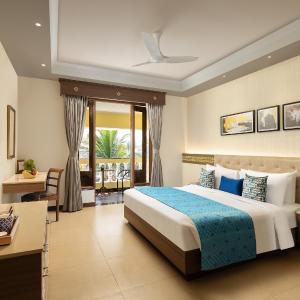 Deluxe Double Room - 20% discount on Food & Beverages and Laundry - Transfers to nearest Beach - Happy Hours 1+1 (Inhouse brands from 4pm to 9pm) 