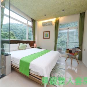 Queen Room with Balcony