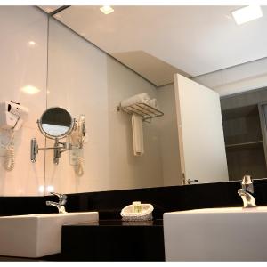 King Suite with Spa Bath
