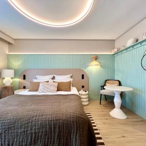 Double Room with Side Sea View - Disability Access