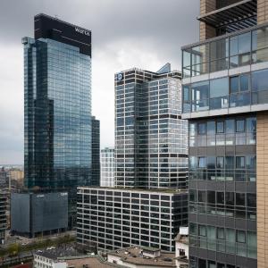 Two-Bedroom Apartment on 20th floor