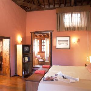 Suite Junior (2 Adults + 2 Children)