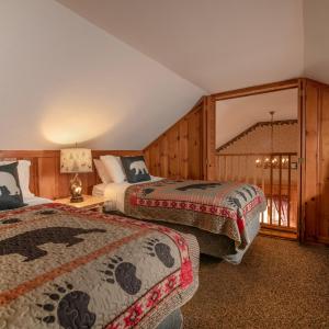 Log Cabin