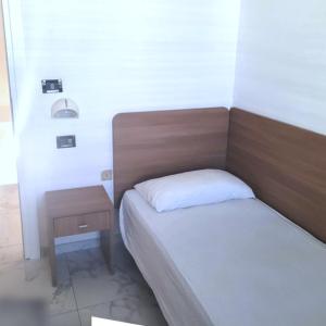 Budget Single Room