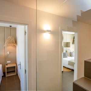 Luxury Suite with Pool View