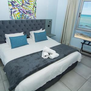Standard King Room - Sea Facing