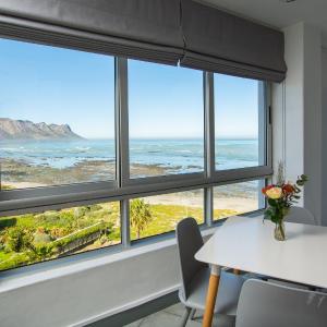 Luxury Family Room Sea Facing