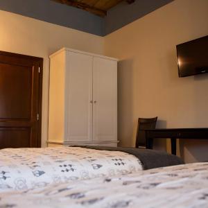 Twin Room with Private Bathroom