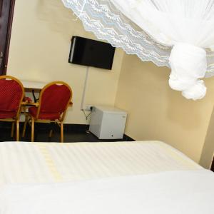 Large Double Room