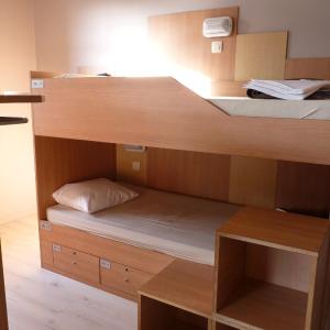 Bed in 4-Bed Mixed Dormitory Room
