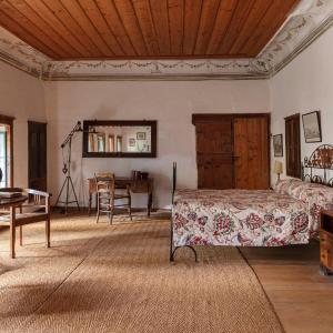 Virani Suite with Garden View