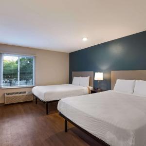 Double Room with Two Double Beds - Non-Smoking