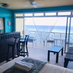 Standard Twin Room with Sea View