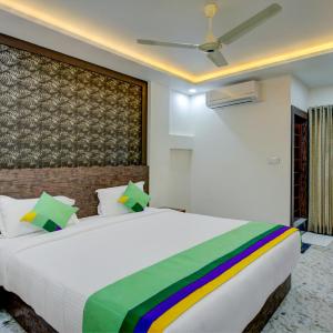Standard Room With King Bed