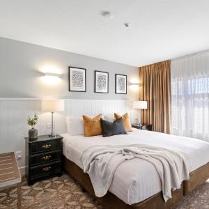  Executive One Bedroom Suite