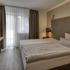Double or Twin Room with Bathroom