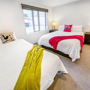 Oxleys 204 - Marina View 1 Bedroom (Sleeps 2)