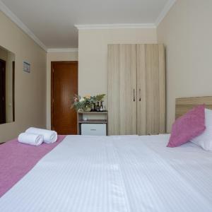 Economy Double or Twin Room