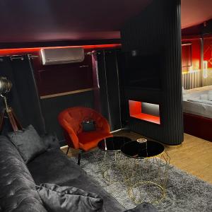 Deluxe Studio