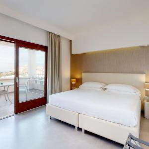 Superior Double or Twin Room with City View