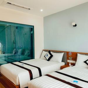 Triple Room with Sea View