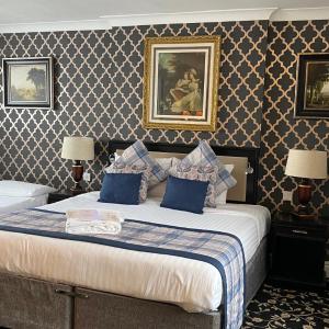 Superior Family Room