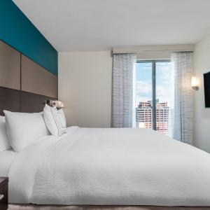 One-Bedroom King Suite with Sofa Bed