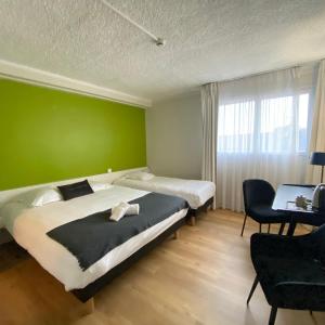 Classic Twin Room