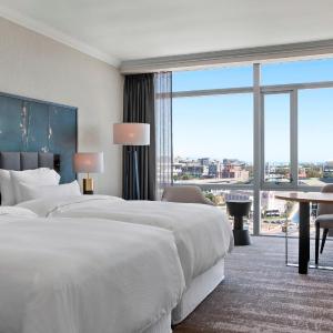 Waterfront Twin Room 