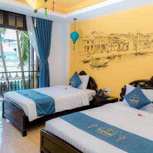 Triple Room with Balcony