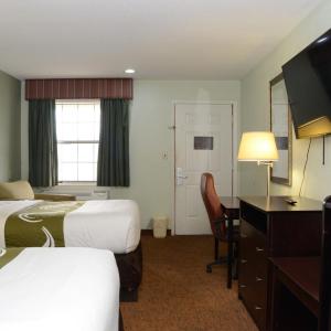 Queen Room - Accessible/Non-Smoking