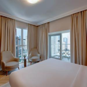 Superior Premium Two Bed Room Apartment with Balcony & Marina View, 20% Discount on F&B