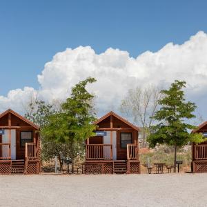Deluxe Cabin - Full Bed Plus Bunks
