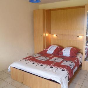 Studio (2 Adults)