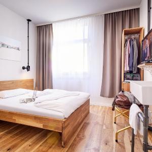 Large Single Room
