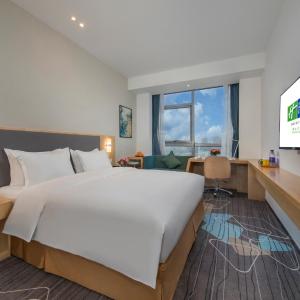 Standard King Room with Extra Floor Space