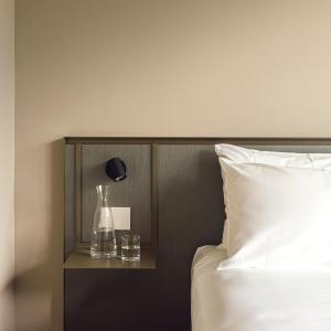 Double or Twin Room with Lake View