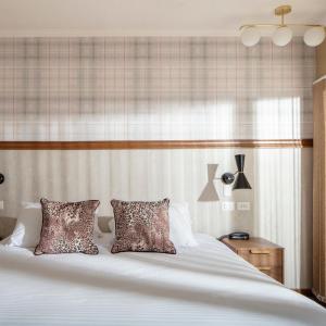 Deluxe Double Room with Bath