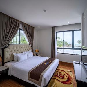Studio with Sea View