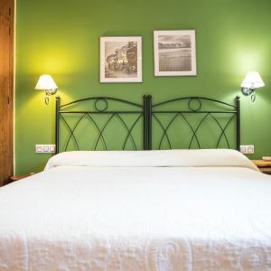 One-Bedroom Apartment (2 Adults)