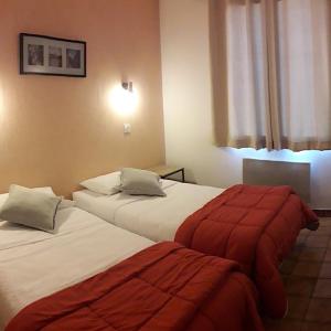 Twin Room with Shower