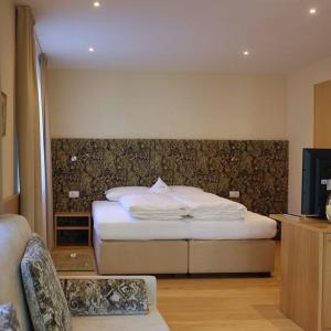 Superior Double Room with Patio