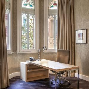 Junior King Suite - Collins Street