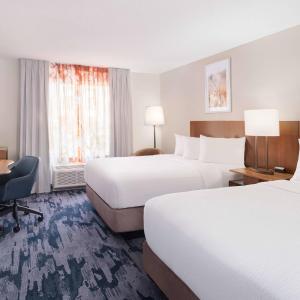 Double Room with Two Double Beds and Bathtub - Mobility Access/Hearing Accessible