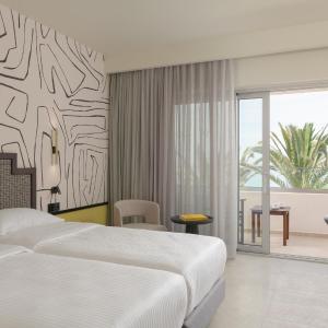 Double or Twin Room with Sea View