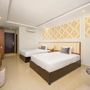 Twin Room with Sea View