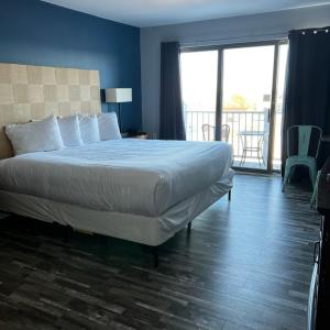 King Suite with Ocean View